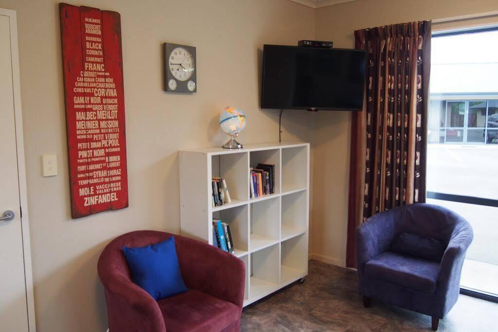 Linkwater Motel And Backpackers Ngoại thất bức ảnh
